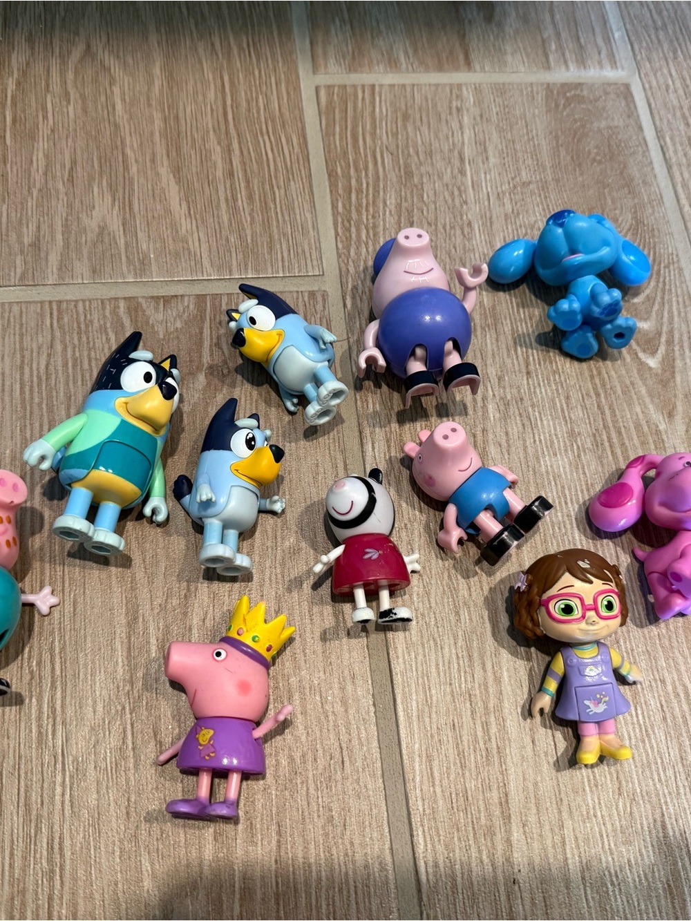Peppa Pig, Bluey, Blues Clues